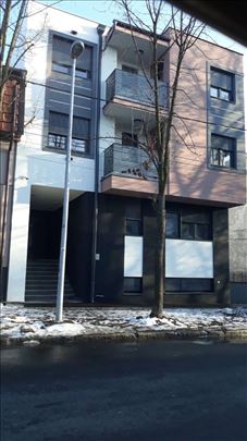 Nov - 2.0 - garazno mesto - idealan za PP