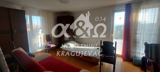 Kragujevac, Vinogradi, Kuća, 8.0, 222,00m2