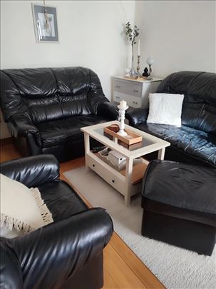 Kožna garnitura sa trosedom na razvlačenje       