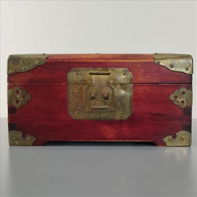 Starinska Kineska kutija iz 40tih proslog veka