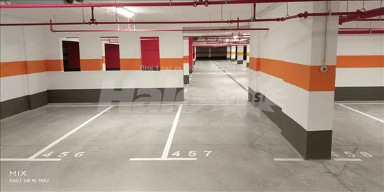 Garazno mesto Zemunske kapije