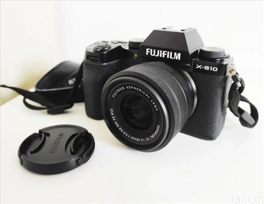 Fuji X-S10 15-45 mirrorless fotoaparat