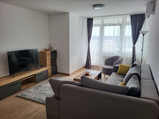 Blok 30, renoviran, komforan, ID 21963