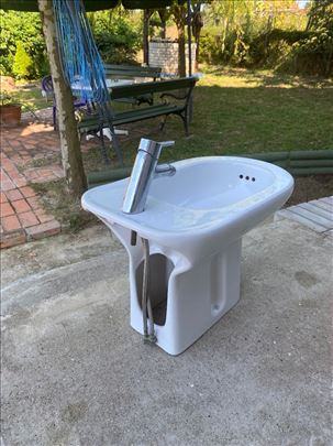 Italijanska keramica Bide i lavabo