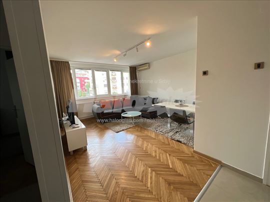 Stan kod Kalenić pijace