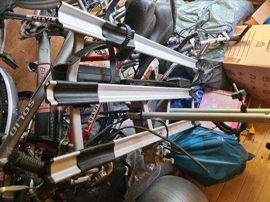 Autonosač za 3 bicikla