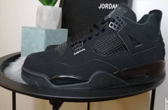 Jordan 4 black cat