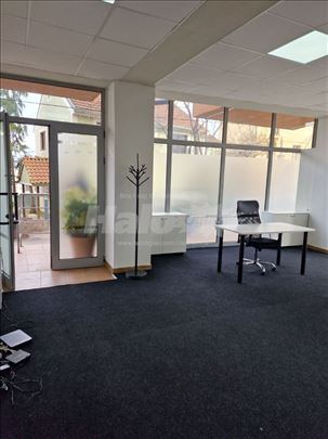 Vozdovac Kostolacka 2, 45m2 Kacelarija ili Lokal