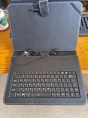 Futrola za tablet sa žičnom tastaturom (28x16-17c