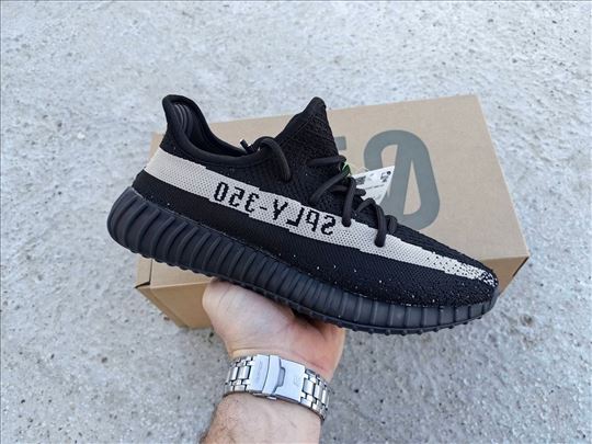Adidas Yeezy Boost 350 V2 Oreo