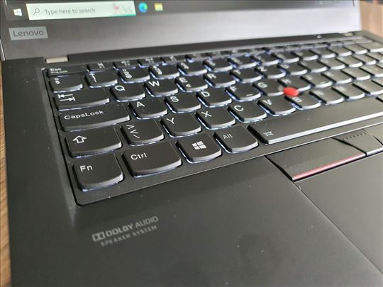 Lenovo thinkpad X13 /i5/8gb/256 nvme/kao nov