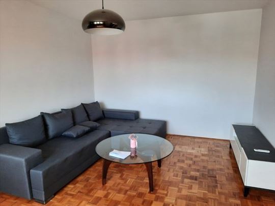 Moderan, renoviran 3.0 stan. Povoljno! ID 9298
