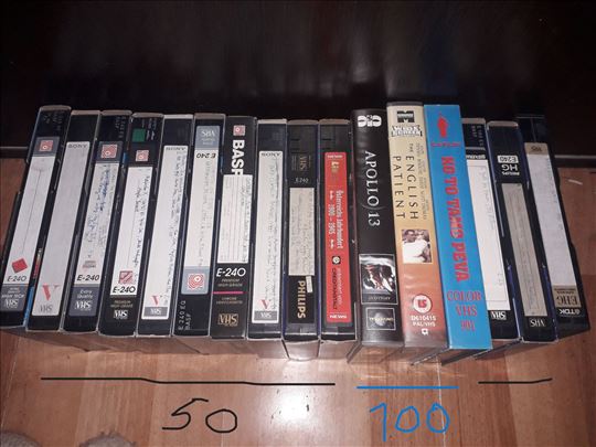 VHS kasete po 50 i 100 din komad