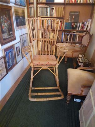 Fotelja za ljuljanje od prirodnog bambusa ratana