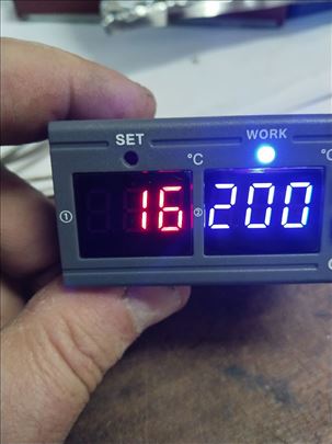 Digitalni termostat do 1000 stepeni sa sondom 220v