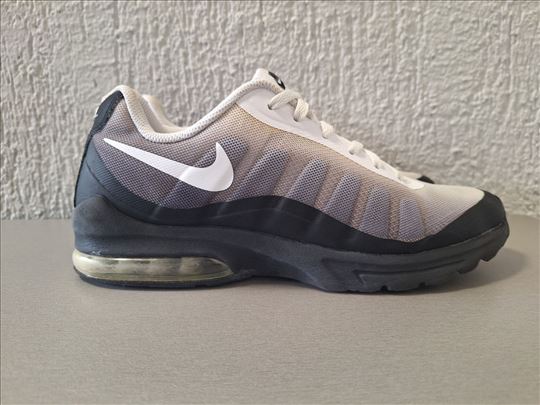 Nike Air Max Invigor