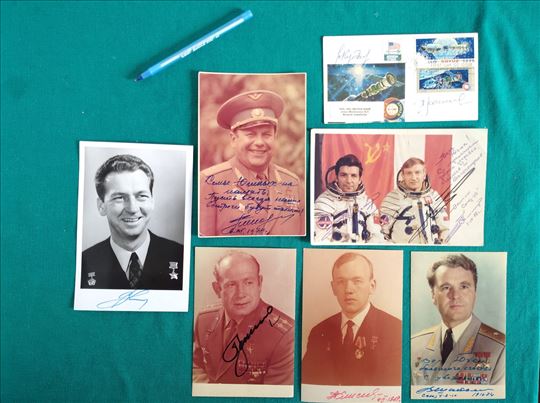 6 autogram kosmonauta SSSR.
