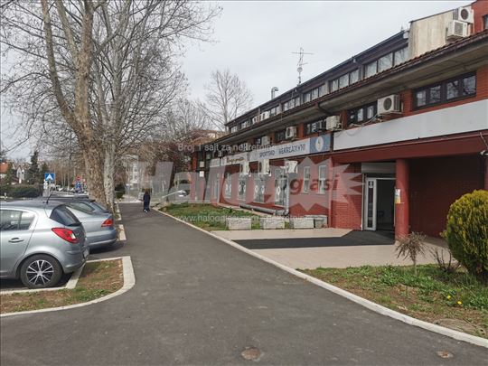 Lokal 12m² Bežanijska Kosa 1
