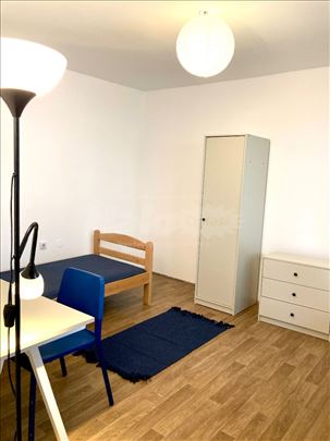 Dvosoban stan kod Cvetkove pijace