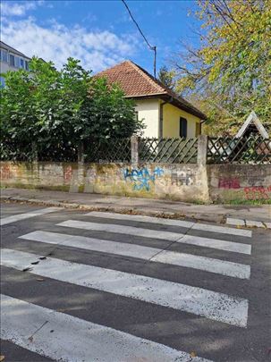 Kuća na prodaju Stara Rakovica ( Košutnjak)