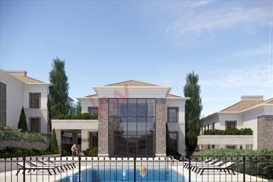 Lux komfor u prirodi, novoizgrađena kuća sa bazeno