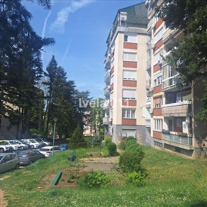 Uknjižen stan na Miljakovcu ID#3406