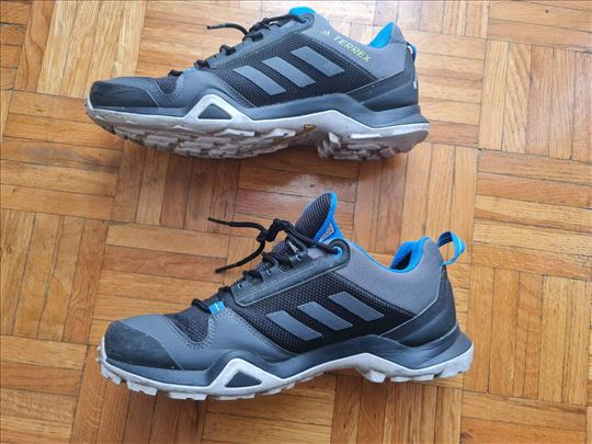 Patike Adidas Terrex Goretex broj 44, waterproof