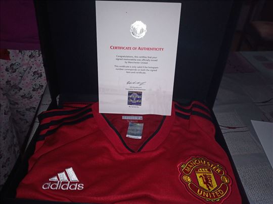 Manchester United - potpisan dres sa sertifikatom 