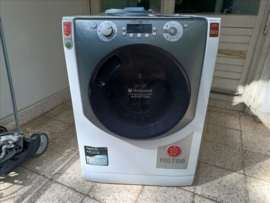 Prodajem mašinu za pranje i sušenje veša