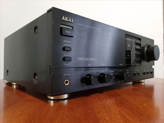 Akai Am-52