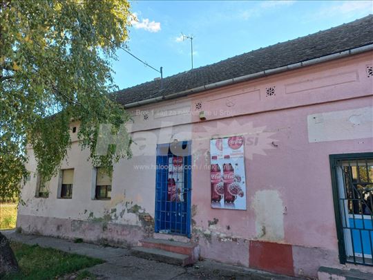 Centar Vladimirovac,kuća sa lokalom,10ari 