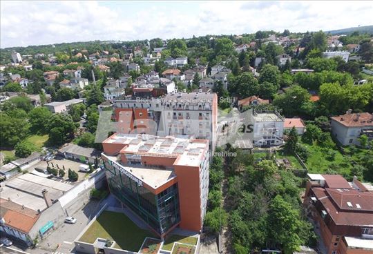 Bez posrednika. Senjak, stan sa pogledom na reku