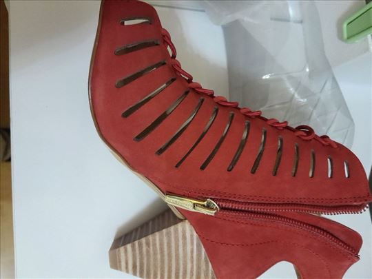 Kožne sandale br 37