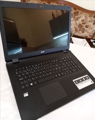 ACER Quad Core/8Gb/HDD500 17, 3"