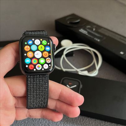Apple Watch Nike SE 40mm GPS -Kao NOV-