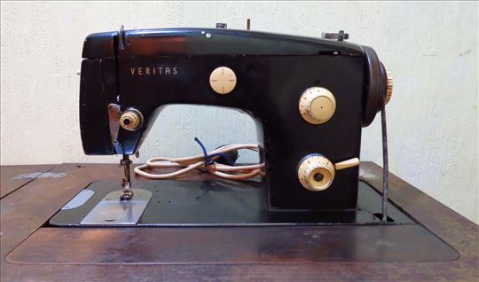   Old timer Veritas profesionalna šivaća mašina