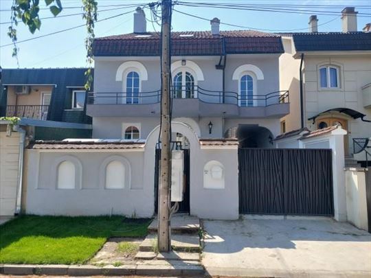 Prodaja, kuća 334m2, plac 392m2, Telep, Novi Sad