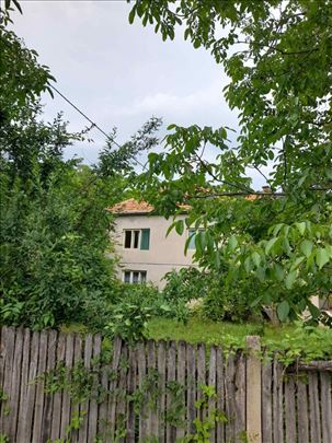 Luznice, kuća sa imanjem
