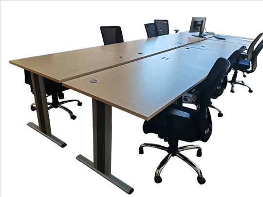 Kancelarijski stolovi i stolice povoljno