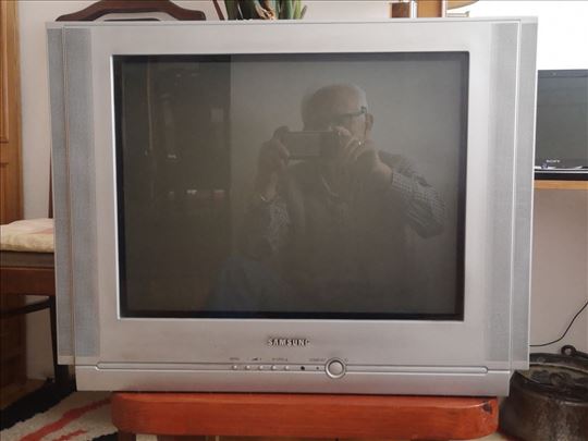 CRT  TV   SAMSUNG  52 cm