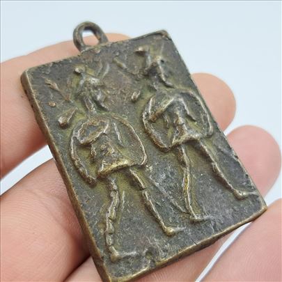Antički bronzani medaljon