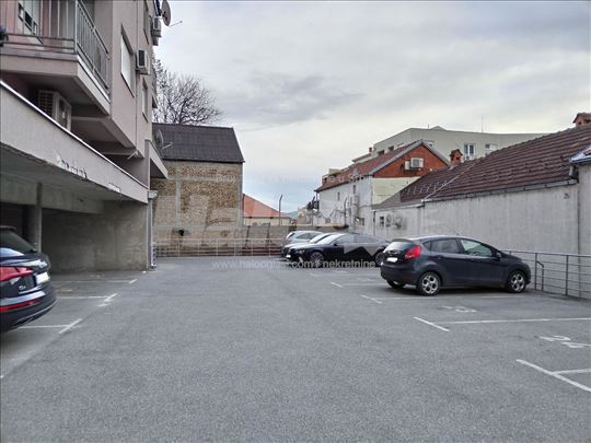 Parking mesto u Aleksandra I Karađorđevića 