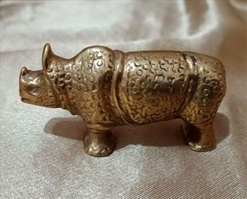 Figura nosoroga, mesing