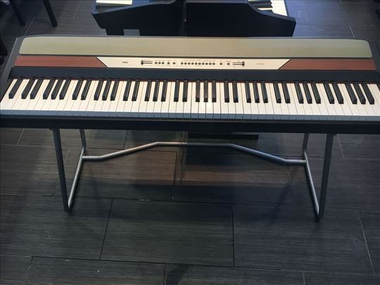 Korg SP-250 Električni klavir-neispravan