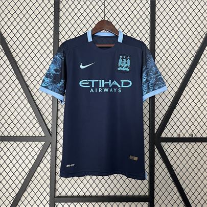 Manchester City 2015/2016 gostujuci dres