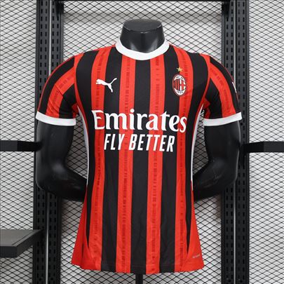 AC Milan 2024/2025 domaći dres