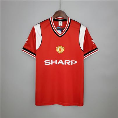 Manchester United 1985/1986 domaci dres
