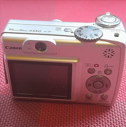 Prodajem  Canon  digitalni fotoaparat