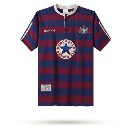 Newcastle United 1995/1996 gostujuci dres