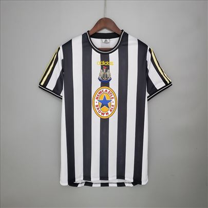 Newcastle United 1997/1999 domaci dres